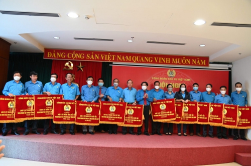 Công đoàn Cao su có đóng góp to lớn vào thắng lợi của VRG năm 2021