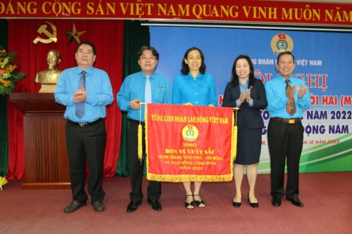 Công đoàn Cao su Việt Nam tổ chức nhiều hoạt động hướng về người lao động