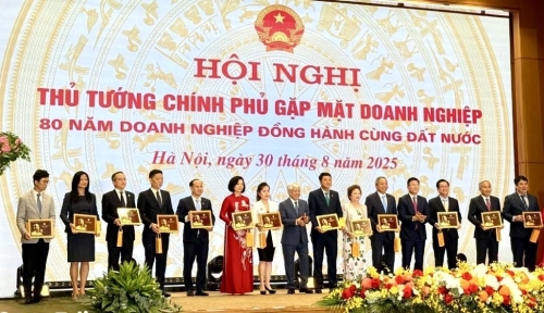 VRG tham dự Hội nghị gặp mặt doanh nghiệp “80 năm doanh nghiệp đồng hành cùng đất nước”